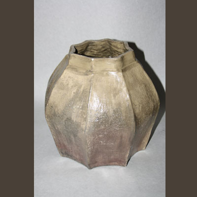 Raku gestookte vaas